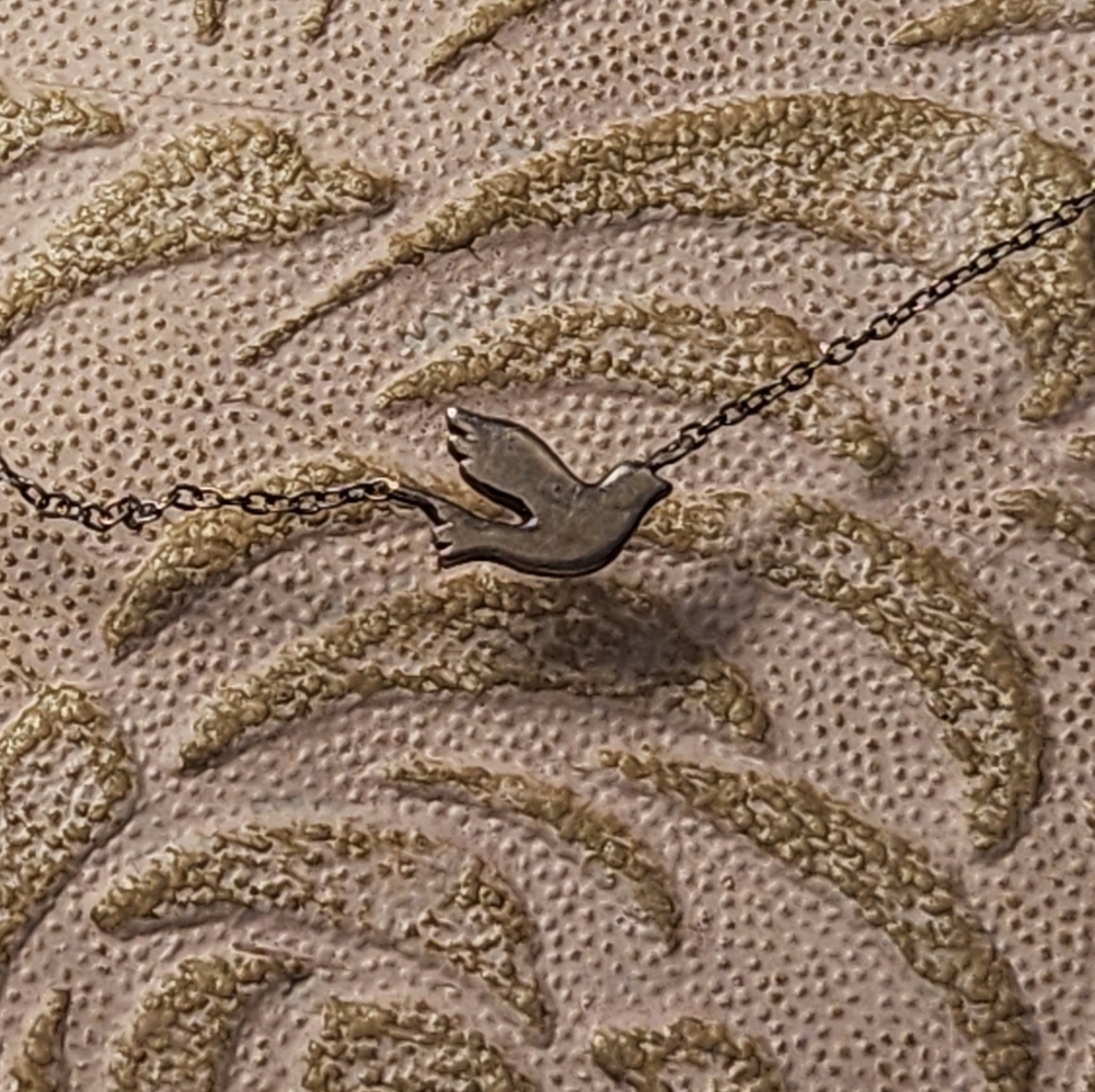 Dove Necklace .925